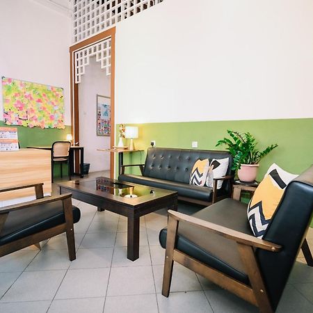 Swing & Pillows - 75 Muntri, Penang ジョージタウン エクステリア 写真
