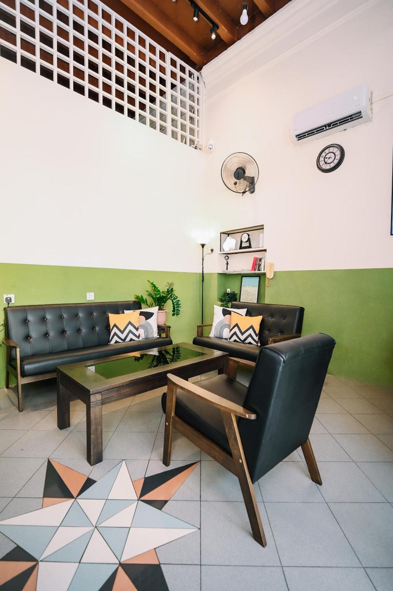 Swing & Pillows - 75 Muntri, Penang ジョージタウン エクステリア 写真