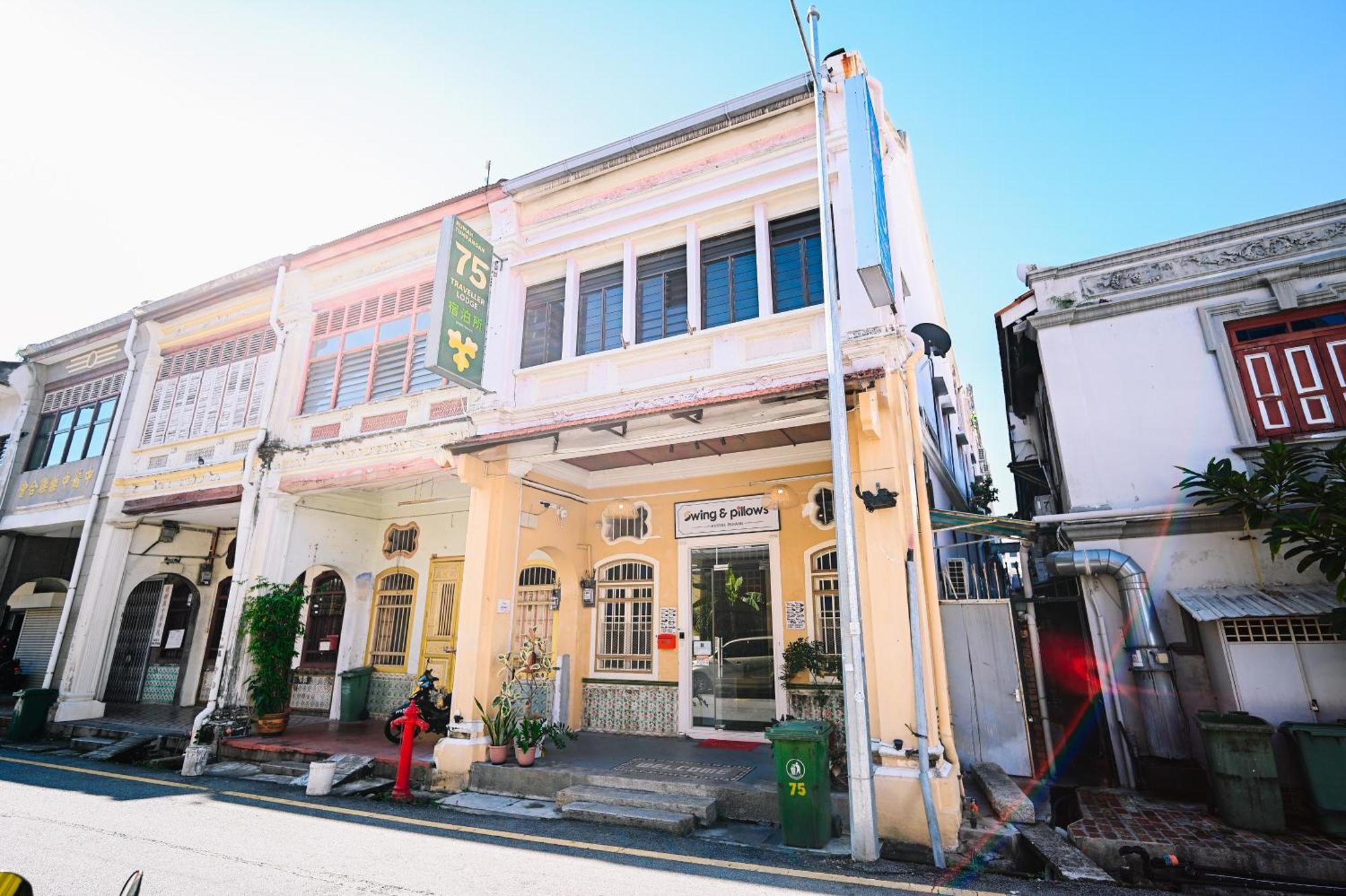 Swing & Pillows - 75 Muntri, Penang ジョージタウン エクステリア 写真